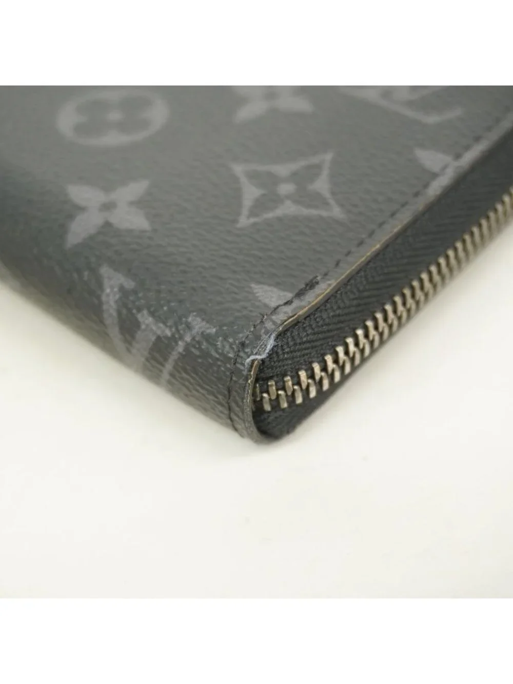 Louis Vuitton Wallet Monogram Eclipse Zippy Horizontal Black